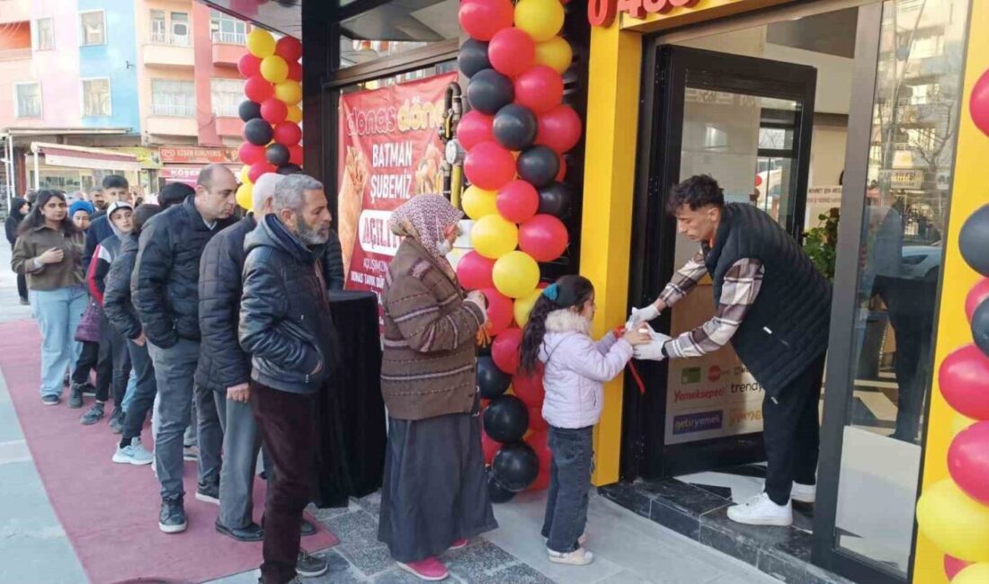 Türkiye genelinde 114 şubesi olan bir dönerci, yeni yerini Batman’da