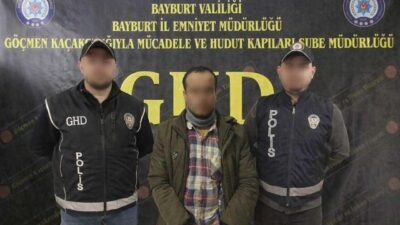 Bayburt’ta göçmen kaçakçılığına yönelik yürütülen çalışmalar kapsamında 5 düzensiz göçmen