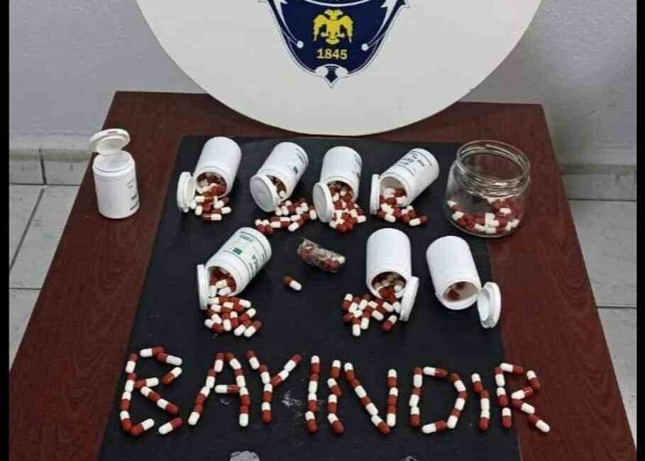 İzmir’in Bayındır ilçesinde polis ekiplerinin düzenlediği operasyonda çok sayıda uyuşturucu