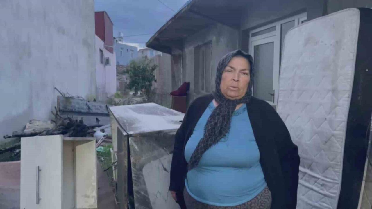 Hatay’ın Kumlu ilçesinde evde çıkan yangın itfaiye ekiplerince söndürüldü. Yangında