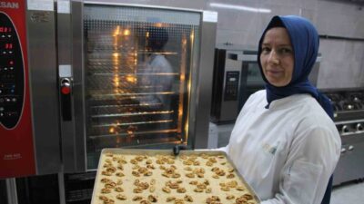 Kayseri’ye özgü tescilli Nevzine tatlısı bayram sofralarını süslüyor. 2021 yılında