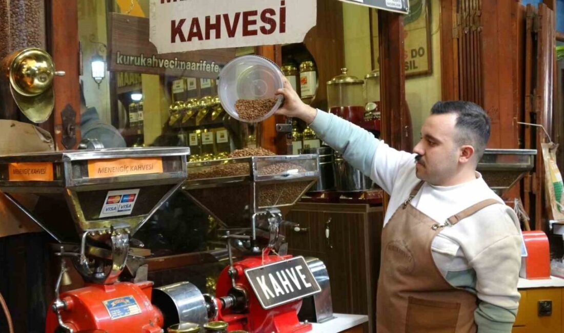 Gastronomi şehri Gaziantep’te bayram ziyaretlerinde ikram edilen Türk kahvesi geçmişten