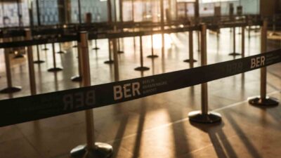 Almanya’da Berlin Brandenburg Havalimanı’nda çalışan yaklaşık 2 bin personelin ücret