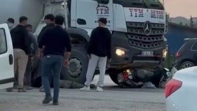 Hatay’da seyir halindeki beton mikseriyle çarpışan motosikletin 75 yaşındaki sürücüsü