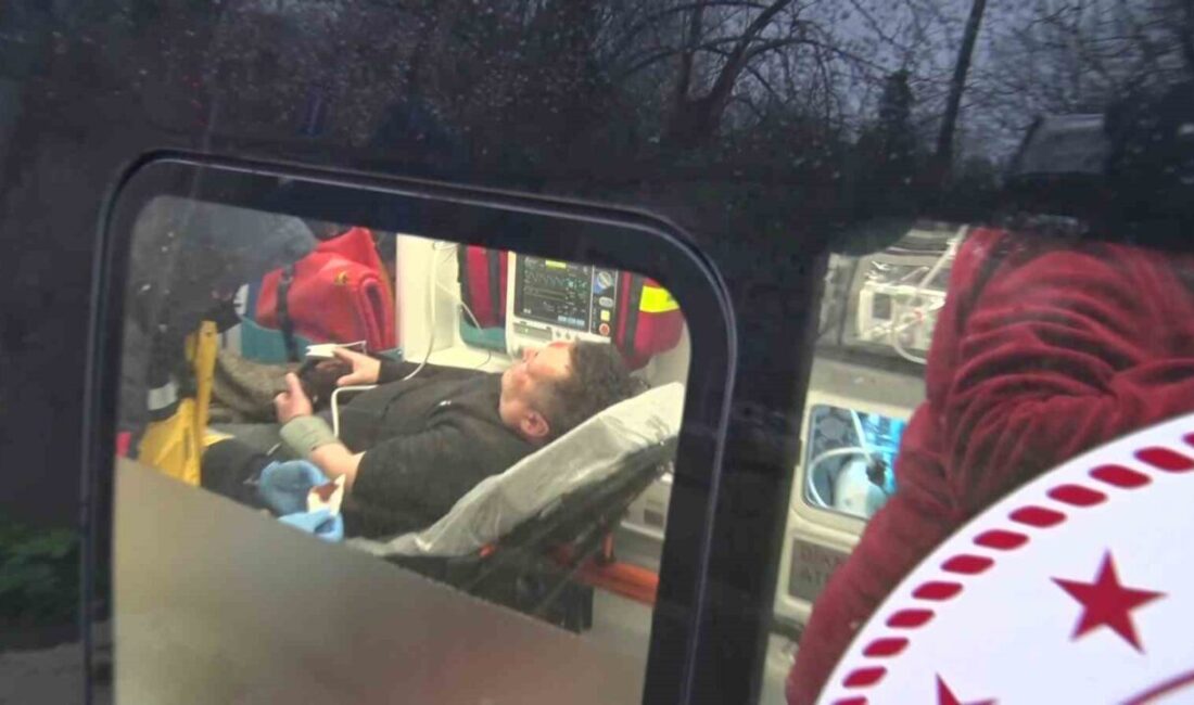 Beykoz’da İETT otobüsü yokuş aşağı seyrederken kontrolünü kaybederek yolun sonundaki