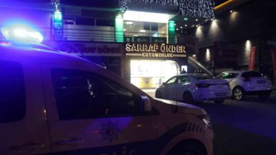 Konya’da maskeli 3 kişi, biber gazıyla kuyumcuya girerek 8 adet