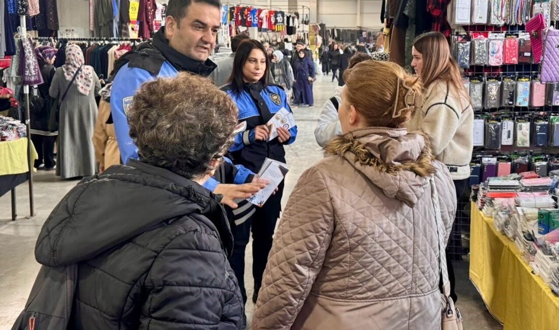 Bilecik’in Bozüyük ilçesinde polis ekipleri semt pazarında vatandaşları dolandırıcılık ve