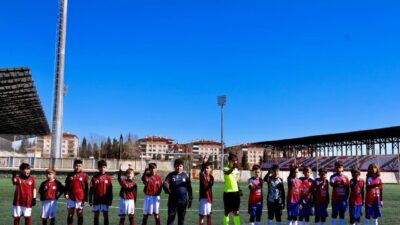Bilecik’te Okul Spor Faaliyetleri kapsamında düzenlenen Küçük Erkekler Futbol Müsabakaları