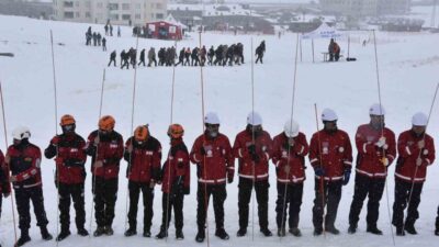 Doğu Anadolu’nun çetin kış şartlarıyla bilinen şehirlerinden Bitlis’te gerçekleştirilen çığ