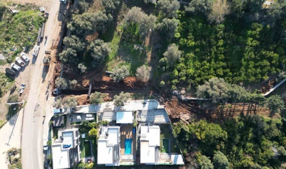 Bodrum’da farklı kurumlar tarafından yürütülen altyapı çalışmalarının tamamlandığı cadde ve
