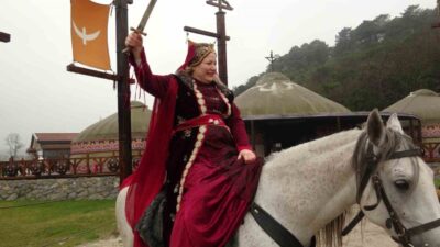 Beykoz’da bulunan Bozdağ Film Platoları, Ramazan Bayramı’nda Türkiye’nin ve dünyanın