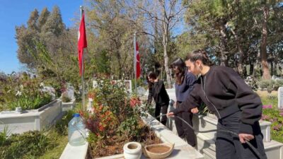 Bozyazı Anadolu Lisesi öğretmen ve öğrencileri, vatan uğruna canlarını feda