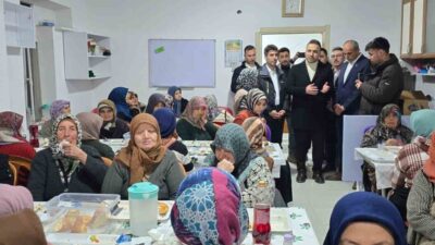 Samsun’un Vezirköprü ilçesi Kızılkese Mahallesi’nde Ramazan ayında iftar geleneği evlerden