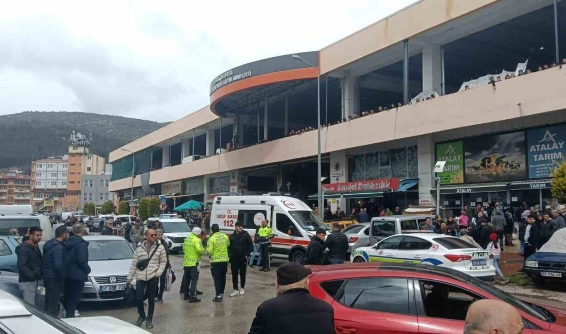 Burdur’un Bucak ilçesinde iki grup arasında çıkan kavgada 2 kişi