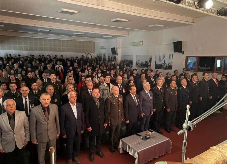 Burhaniye’de 18 Mart Çanakkale Zaferi ve Şehitleri Anma Günü Çelenk