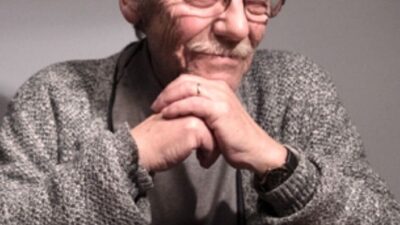 Bursa yerel basınının duayen isimlerinden Erdal Özdür 81 yaşında hayatını