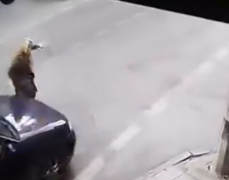 Bursa’da alkollü şekilde direksiyon başına geçtiği iddia edilen sürücünün çarptığı