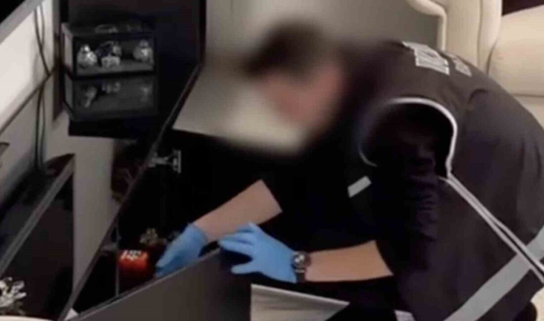 Bursa’da polis bayram öncesi sahte içki baskını yaparak yüzlerce kişinin