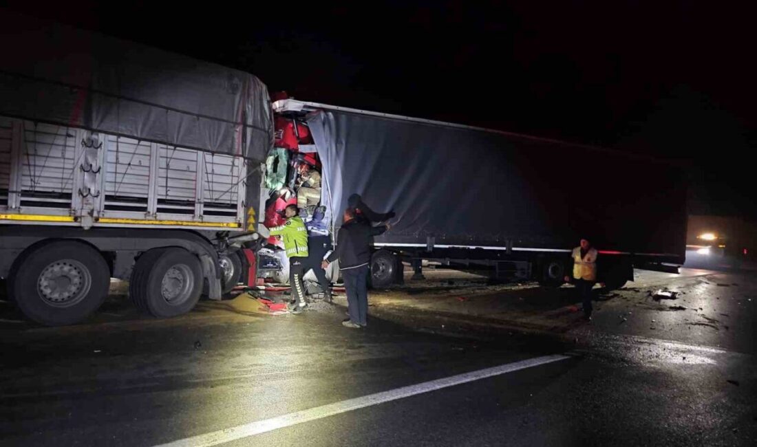 Bursa’nın Kestel ilçesinde meydana gelen kazada 2 tır çarpıştı, 1