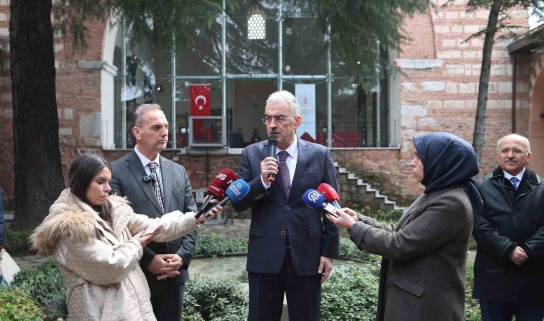 Memlük Sultanı Berkuk tarafından 14. yüzyılda Yıldırım Bayezid Han’a hediye