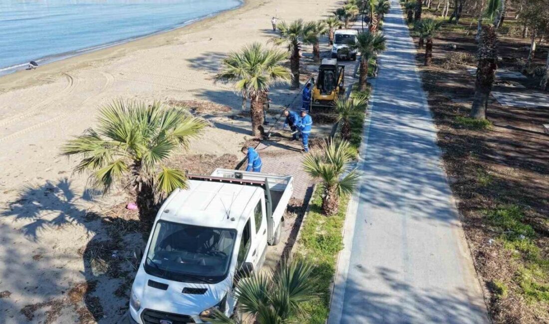 Aydın’ın Kuşadası ilçesinde sahaya inen Büyükşehir Belediyesi ekipleri, Sevgi Yolu’nda