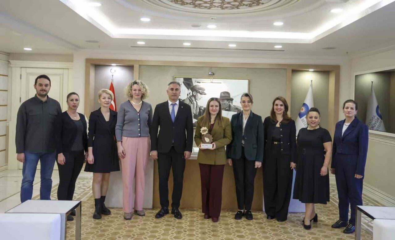 Antalya Büyükşehir Belediyesi tarafından yürütülen “Solar School (Güneş Okulu)” projesi,