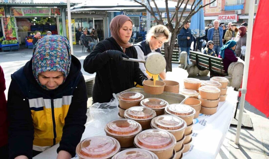 Balıkesir Büyükşehir Belediyesinin Ramazan boyunca tüm ilçelerde gerçekleştirdiği iftar programının