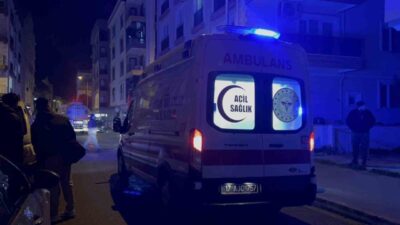 Çanakkale’de çıkan ev yangınında mahsur kalan bir kişi kurtarıldı. Yangın,