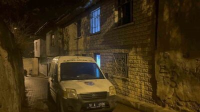 Çankırı’da bir evde çıkan yangında iki kişi hayatını kaybetti. Yangın,