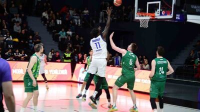 Türkiye Sigorta Basketbol Ligi’nin (TBL) 29. haftasında zirve mücadelesi veren