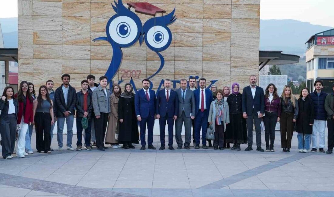 Karabük Üniversitesi’nde (KBÜ) Karabük Milletvekili Cem Şahin ve Rektör Prof.