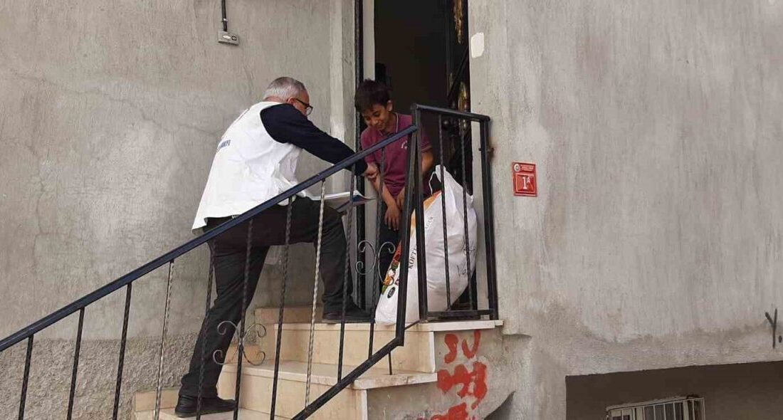 Diyarbakır’ın Çermik ilçesinde 88 yetim aileye nakdi yardım, gıda ve