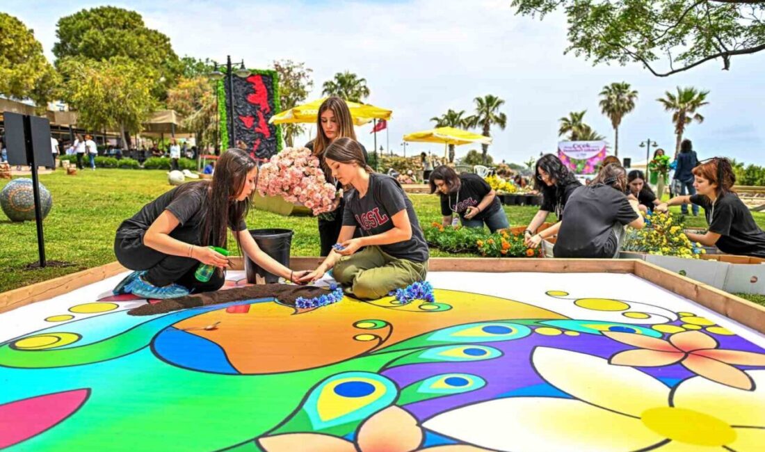 Antalya Muratpaşa Belediyesi’nin bu yıl ikinci kez düzenleyeceği Çiçek Desenleri