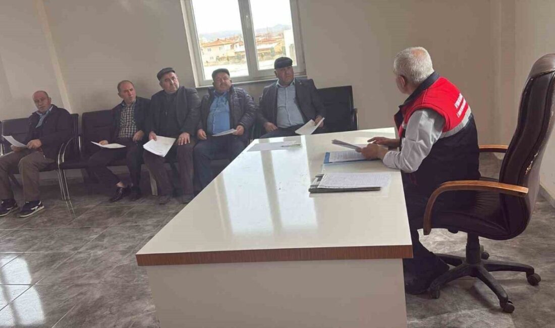 Afyonkarahisar’da çiftçilere yönelik bitki koruma ürünleri uygulama eğitimi verildi. Eğitim