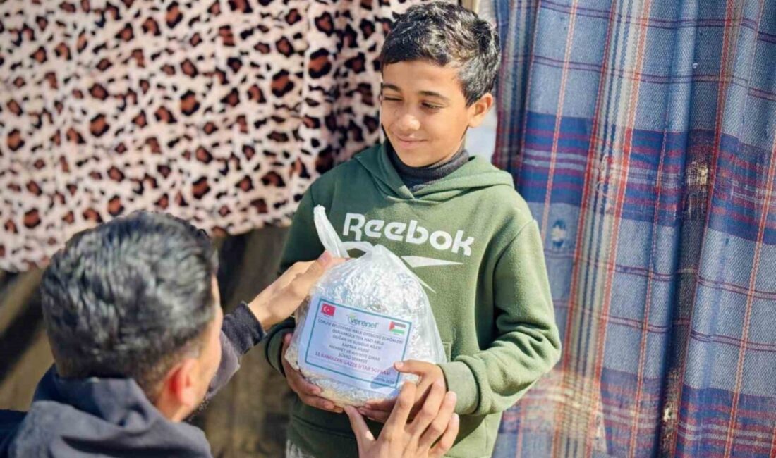 Çorum’da halk otobüsü şoförleri, Gazze halkına kilometrelerce uzaklıktan sıcak yemek