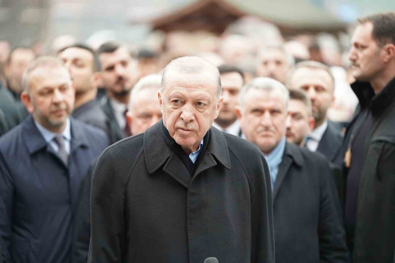 Cumhurbaşkanı Recep Tayyip Erdoğan, Ramazan Bayramı’nı geçirmek üzere geldiği memleketi