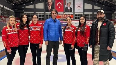 Kadın Curling Milli Takımı, Dünya Curling Federasyonu tarafından uygulamaya konulan