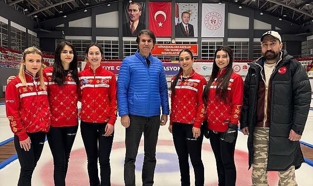 Kadın Curling Milli Takımı, Dünya Curling Federasyonu tarafından uygulamaya konulan