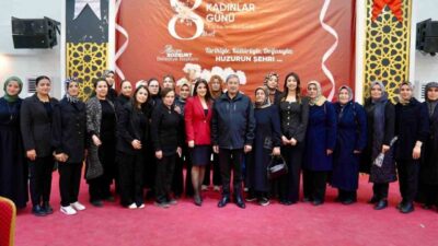 Darende Belediyesi tarafından Köprügözü Düğün Salonu’nda 8 Mart Dünya Kadınlar