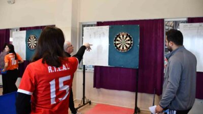 Afyonkarahisar’da Okul Sporları faaliyet programı çerçevesinde Çiğiltepe Spor Salonunda düzenlenen