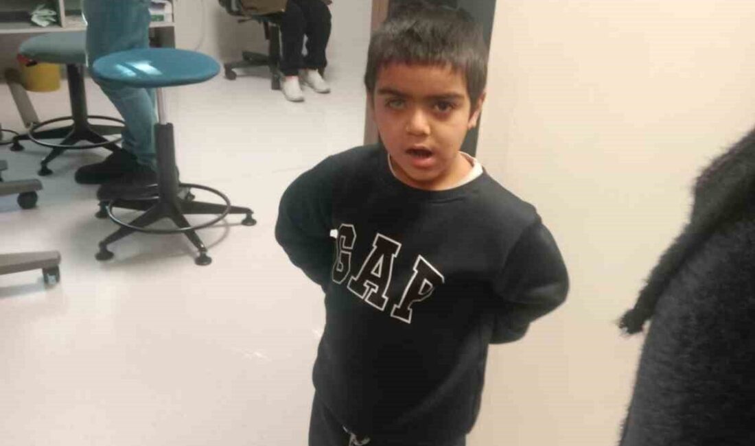 Eskişehir’de torununa kornea nakli yaptırabilmek için Ramazan davulcuğu yapan Dilek