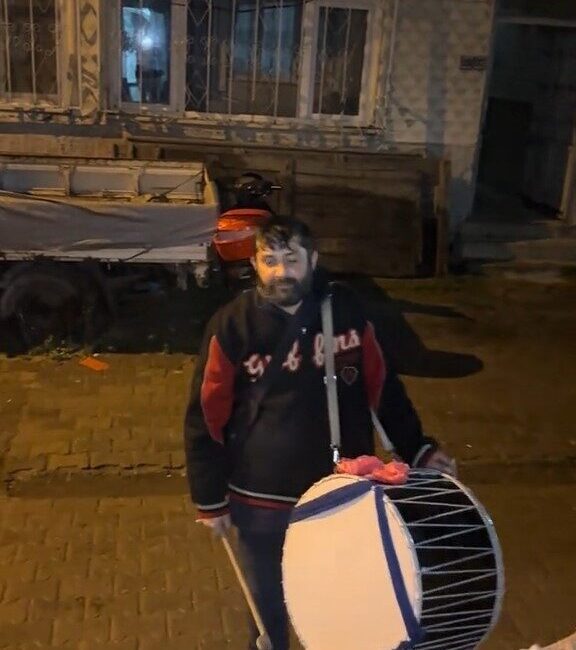 Edirne’de Ramazan ayının geleneksel davulculuk geleneği bu kez yüzleri güldüren