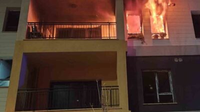 Hatay’ın Defne ilçesinde alevlere teslim olan apartman dairesindeki yangın diğer