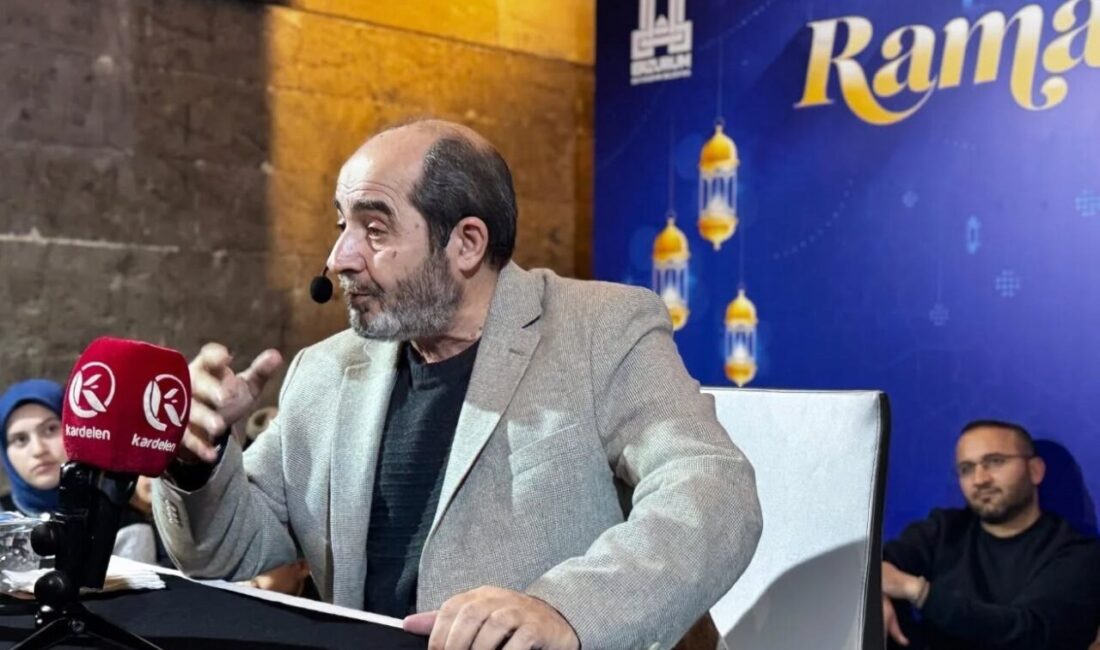 Ramazan Neşesi etkinlikleri kapsamında düzenlenen söyleşi programında Akademisyen-Yazar Ömer Demirbağ,