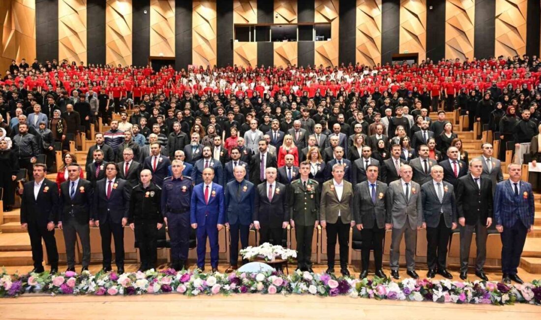 Denizli Valisi Yavuz Selim Köşger, Nihat Zeybekci Kongre ve Kültür