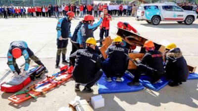 Diyarbakır Büyükşehir Belediyesi ve MEB AKUB organizasyonuyla 1-7 Mart Deprem