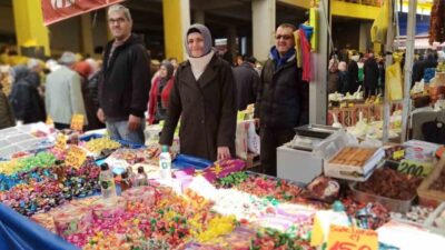 Zonguldak’ın Devrek ilçesinde Ramazan Bayramı’na sayılı günler kala esnafların tezgahları