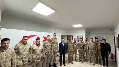 Diyarbakır’ın Dicle Kaymakamı Mustafa Atış ve İlçe Jandarma Komutanı Salih