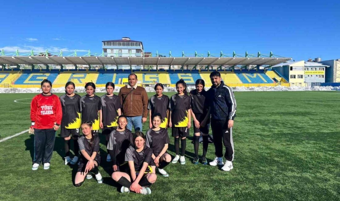 Ağrı’da düzenlenen Okul Sporları Yıldız Kızlar müsabakalarında başarıya imza atan