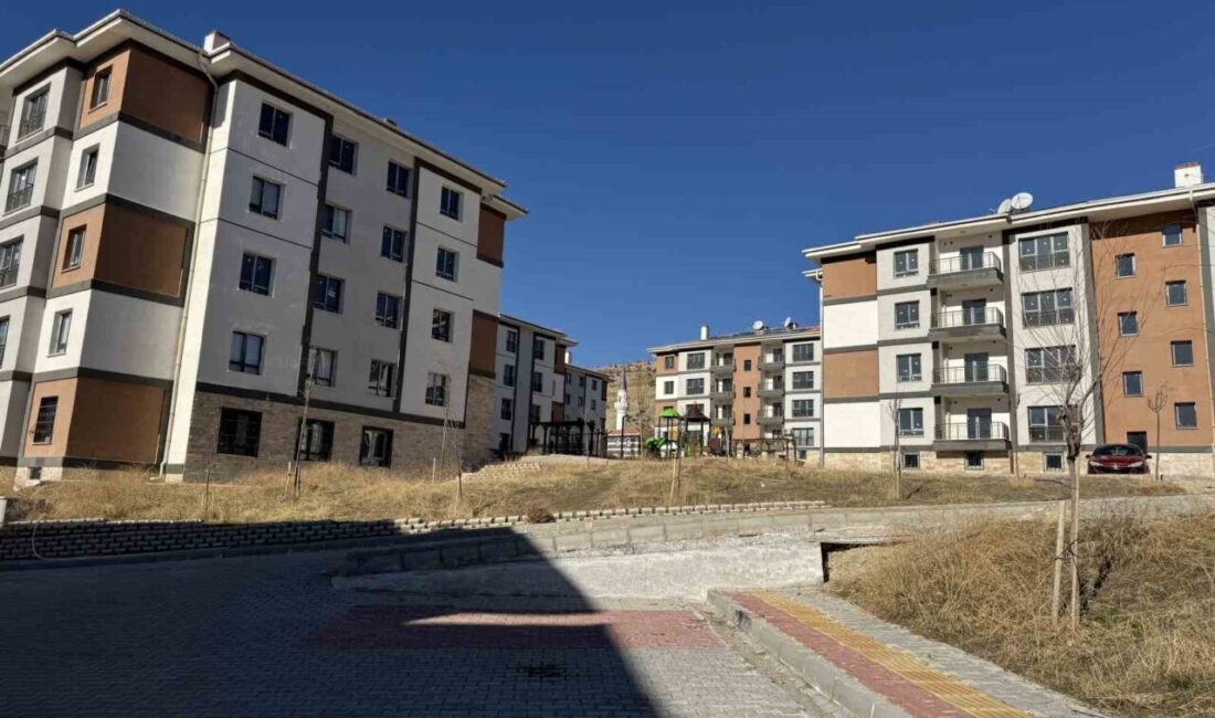 Diyarbakır ve ilçelerinde inşa edilecek olan afet konutlarının kurası bugün